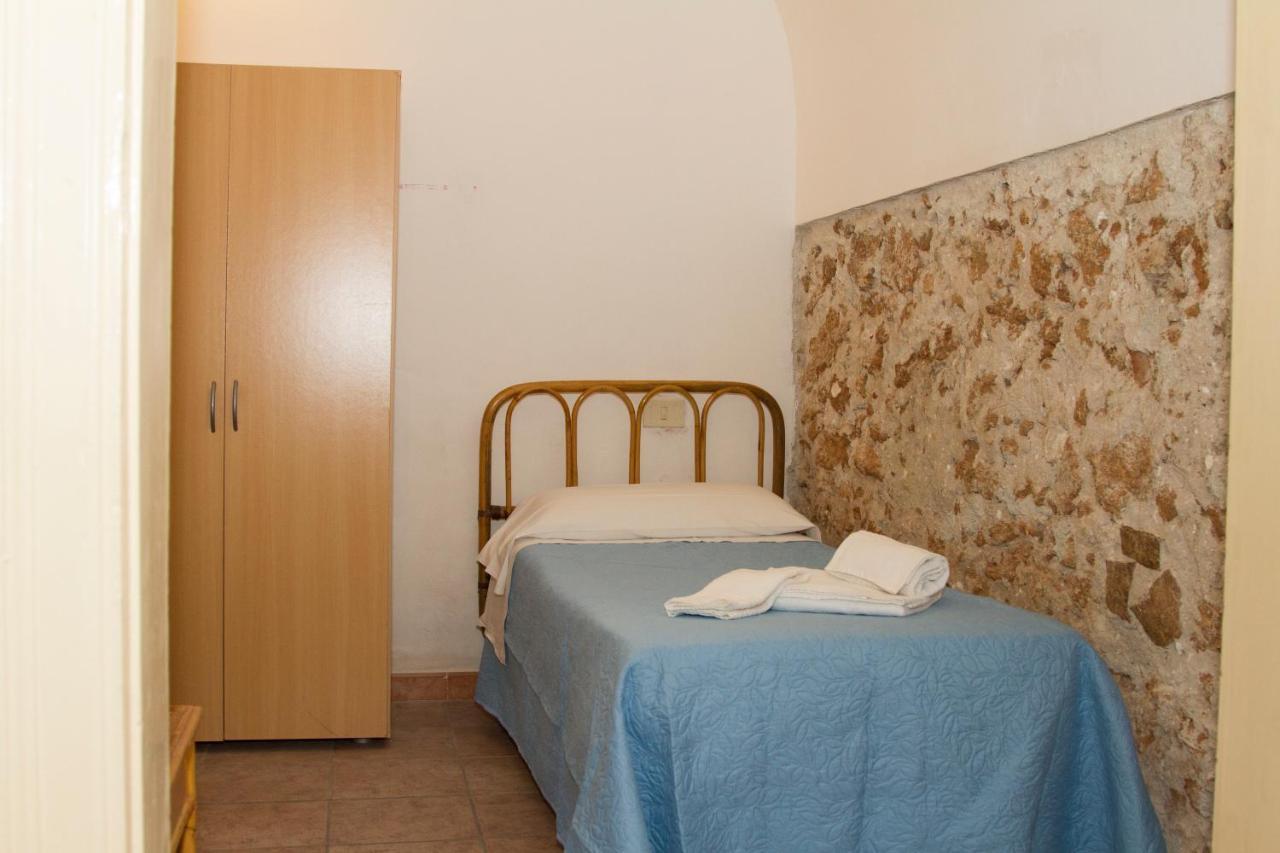 Terrasini 2000 Case Vacanza Eksteriør billede